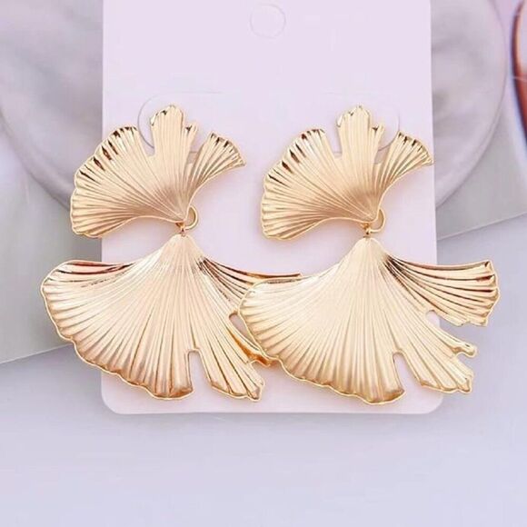 Chunky Ginko Biloba Leaf Statement Earrings in Gold - Picture 4 of 4